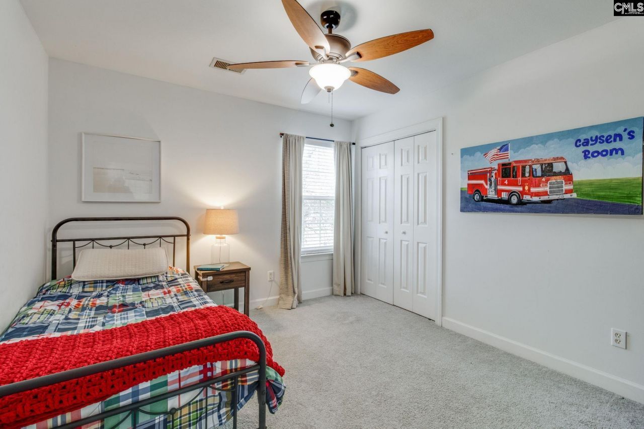 101 Crimson Court Photo 23