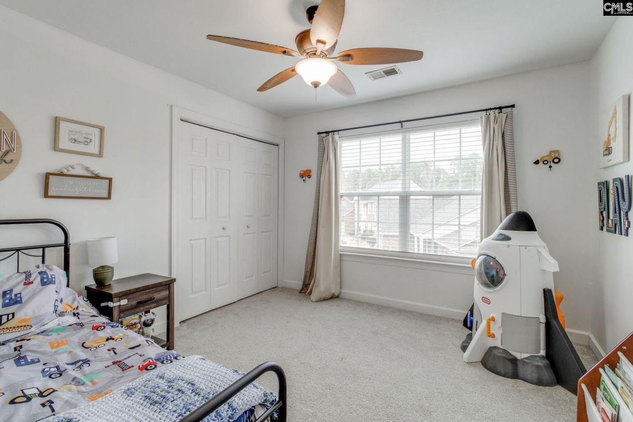 101 Crimson Court Photo 27