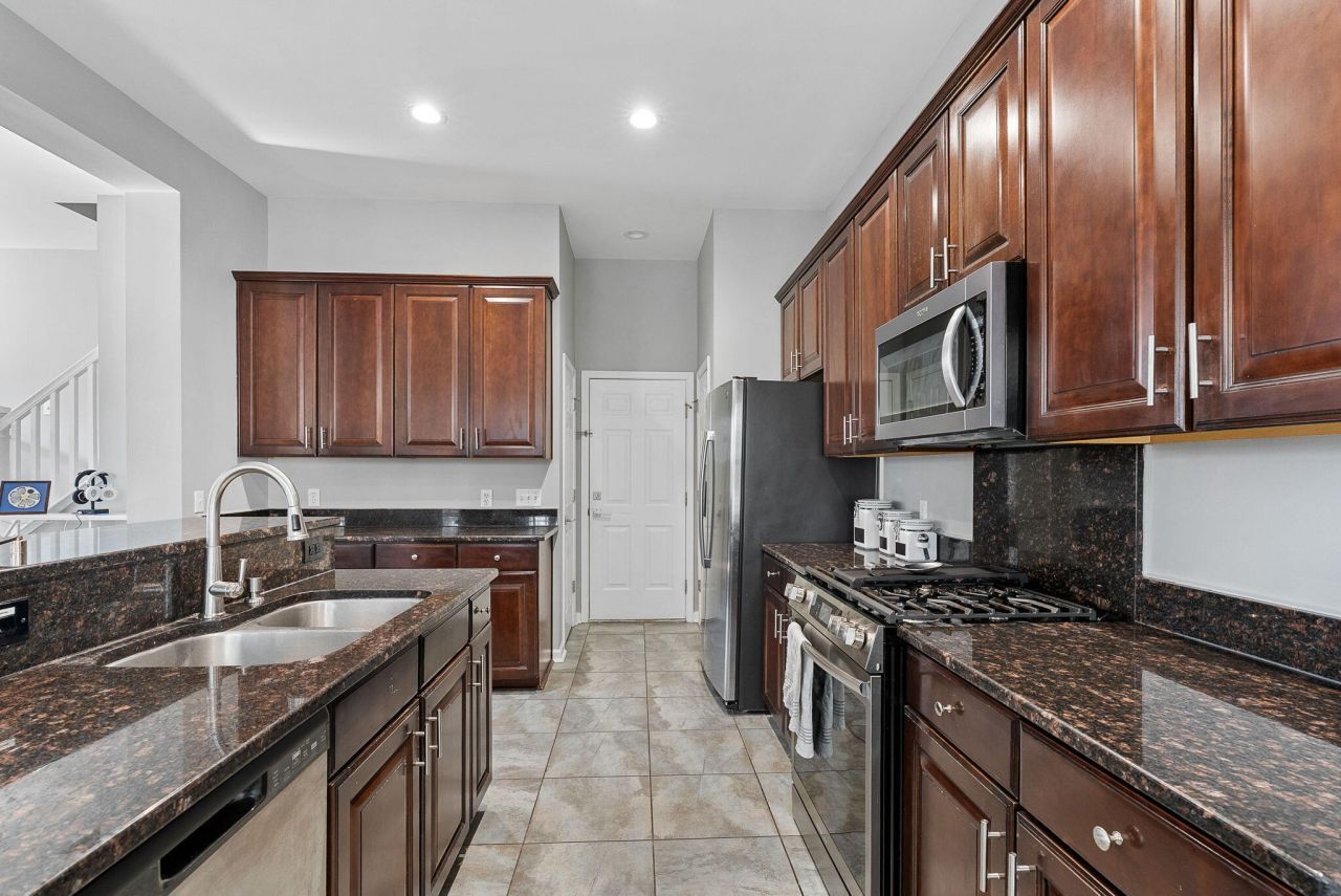 1121 Euclid Drive Photo 13