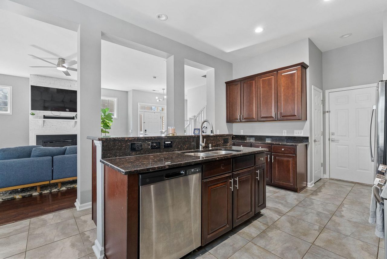 1121 Euclid Drive Photo 14