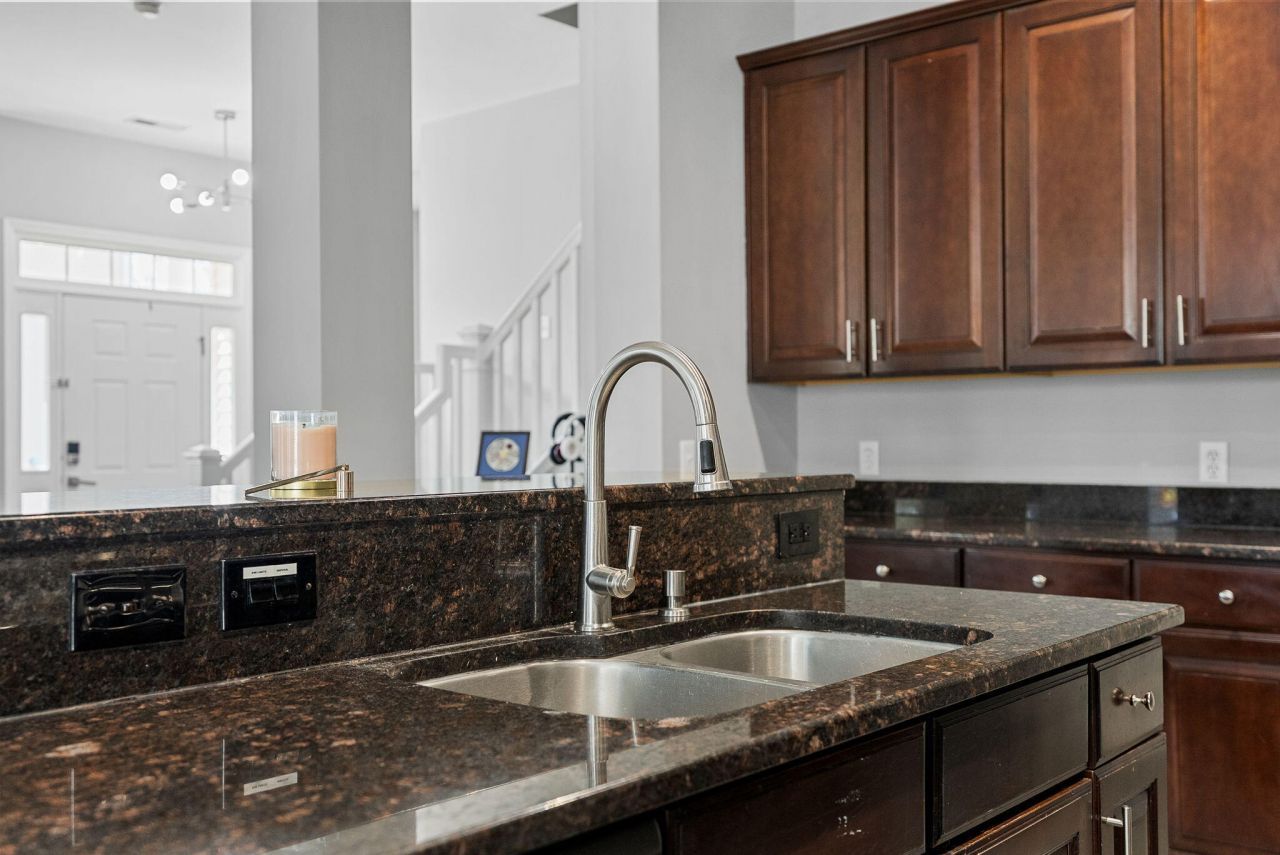 1121 Euclid Drive Photo 15