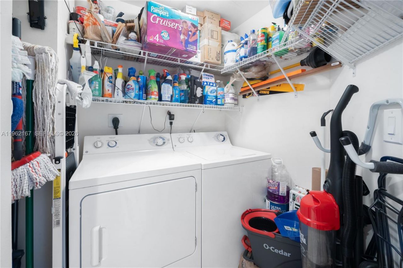 6365 Collins Ave, Unit 1901, Miami Beach, FL 33141 Photo