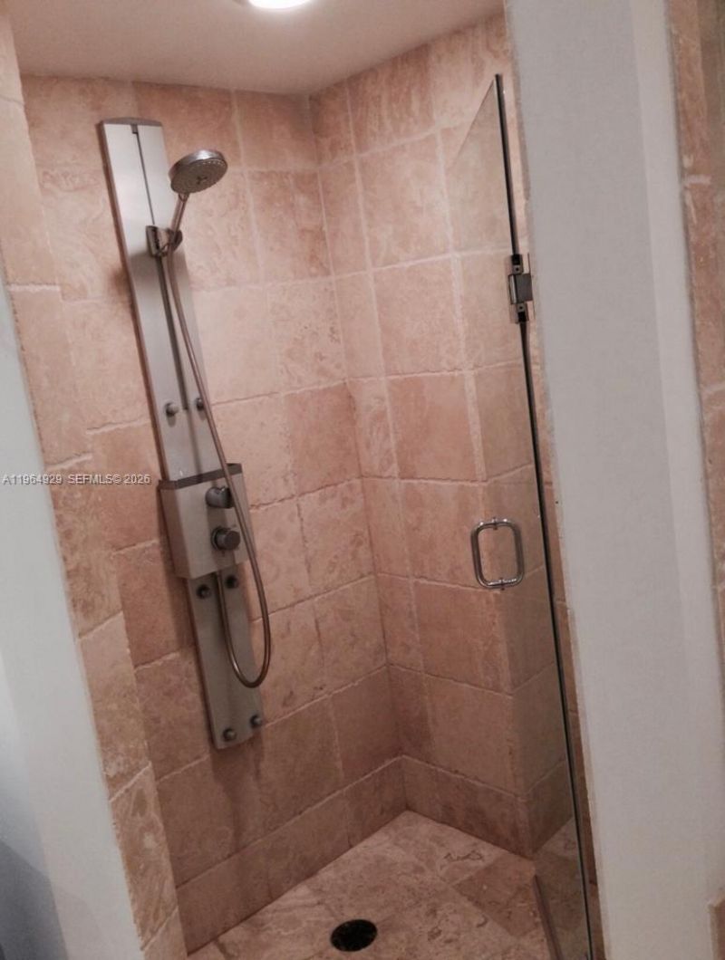 18201 Collins Ave, Unit 903, Sunny Isles Beach, FL 33160 Photo