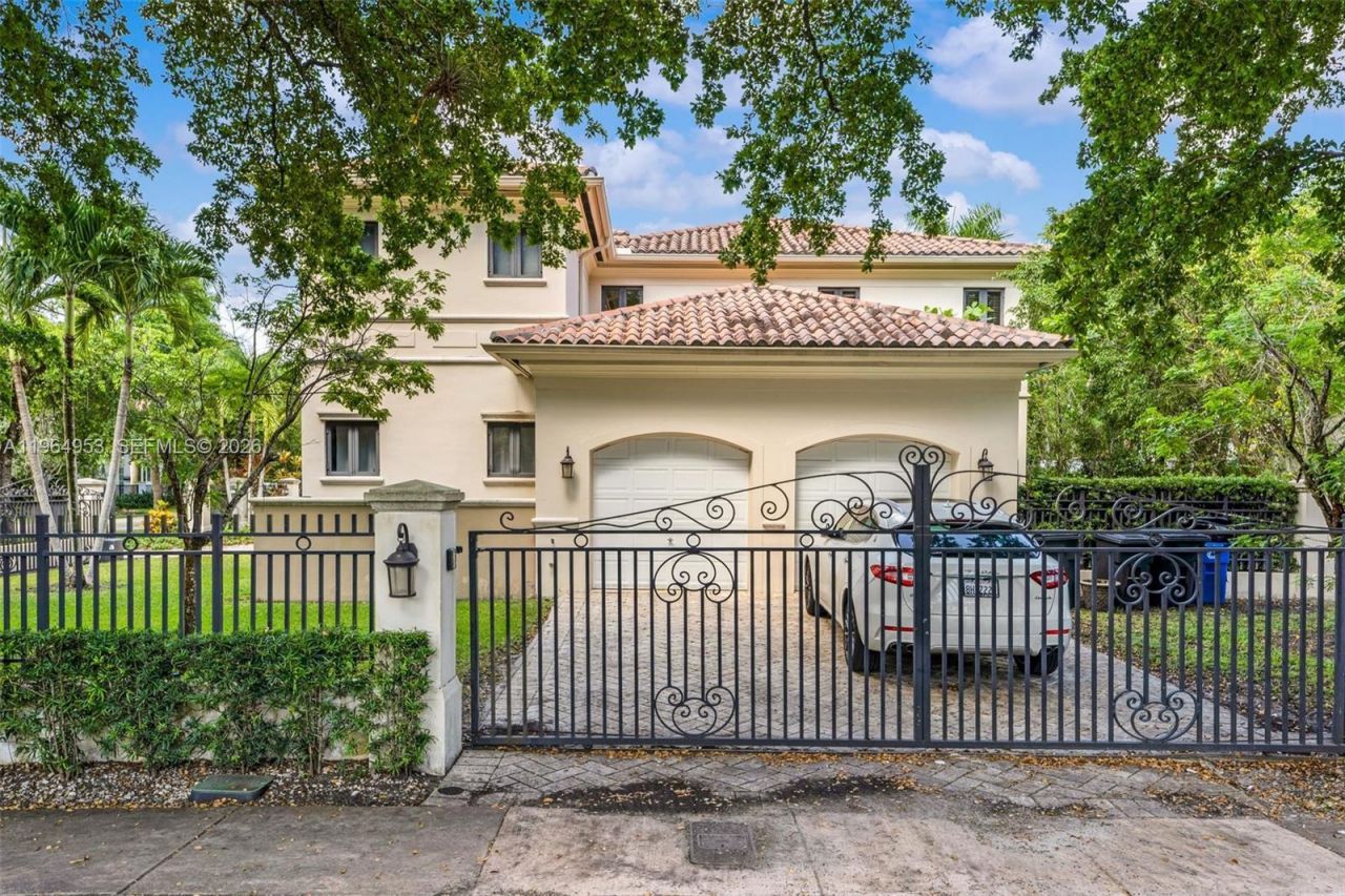 2715 Cordova St, Coral Gables, FL 33134 Photo