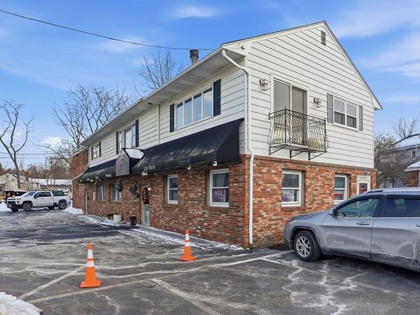 1008 Westford St, Lowell, MA 01851