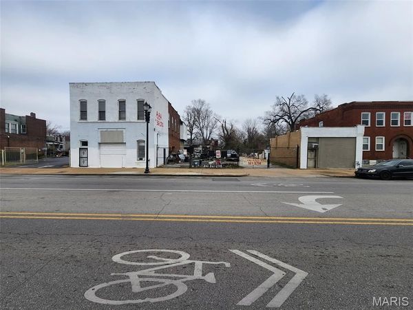 5383 Dr Martin Luther King Drive , St Louis, MO 63112