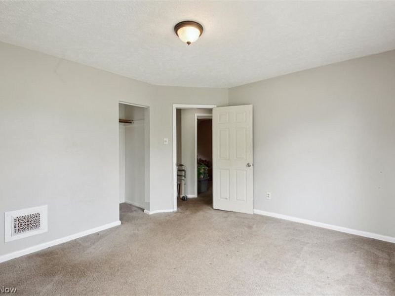 498 Gage Street, Akron, OH 44311 Photo 10