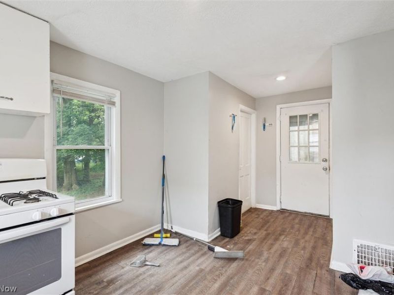 498 Gage Street, Akron, OH 44311 Photo 11