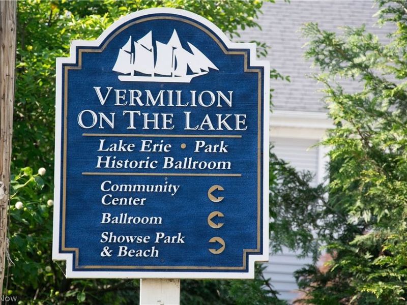 304 Parkland Boulevard, Vermilion, OH 44089 Photo 2