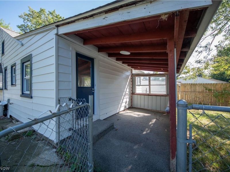 304 Parkland Boulevard, Vermilion, OH 44089 Photo 9