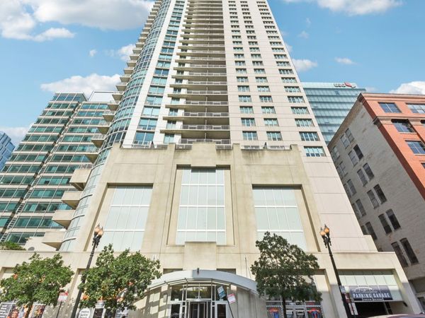 125 S Jefferson Street, Unit 3102, Chicago, IL 60661