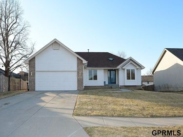 15065 Corby Street, Omaha, NE 68116