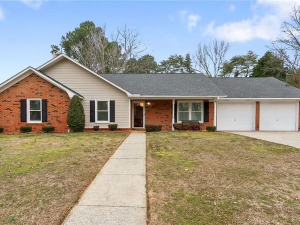 3610 Sierra Drive, Tuscaloosa, AL 35401