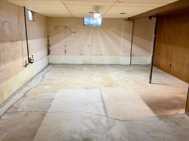 1094 Aldine Drive, Heath, OH 43056 Photo 10