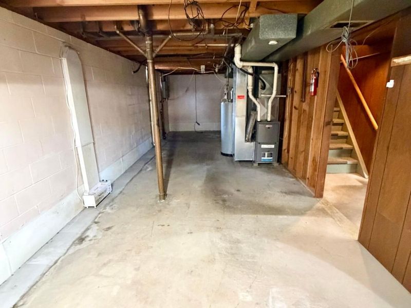 1094 Aldine Drive, Heath, OH 43056 Photo 13