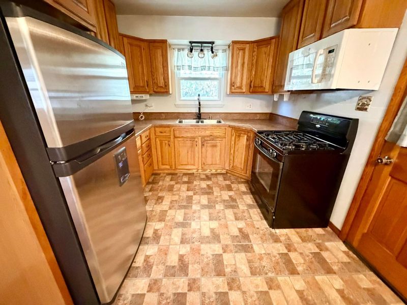 1094 Aldine Drive, Heath, OH 43056 Photo 2