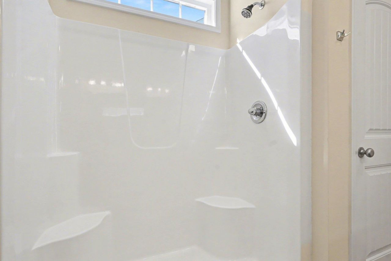 1050 Kennington Ct. Photo 23