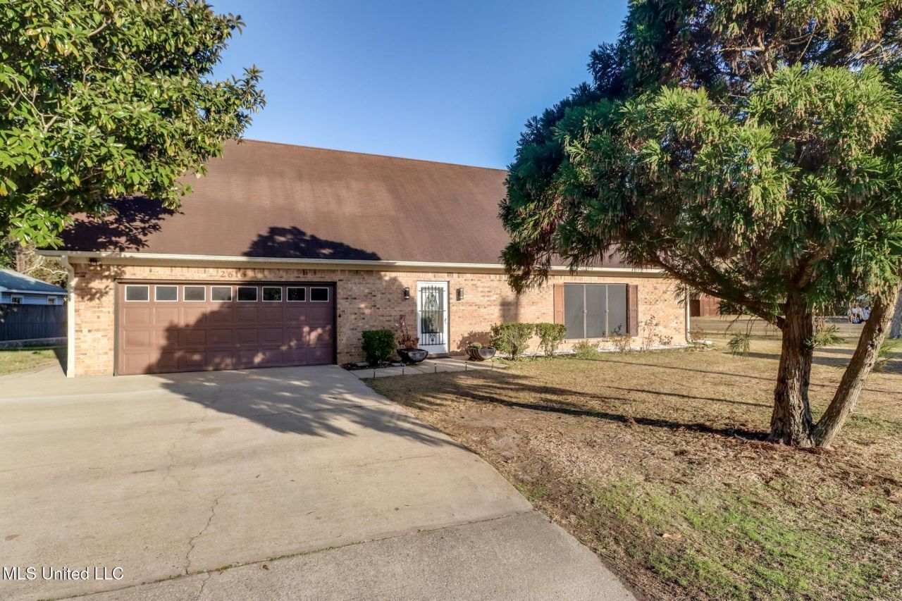 2616 Gina Street, Pascagoula, MS 39581 Main Photo