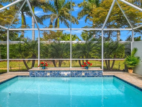 10755 Manatee Key LN, ESTERO, FL 33928