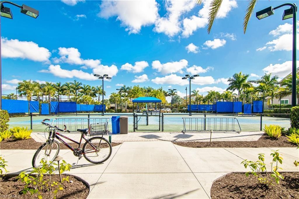 10755 Manatee Key Ln, Estero, FL 33928 Photo