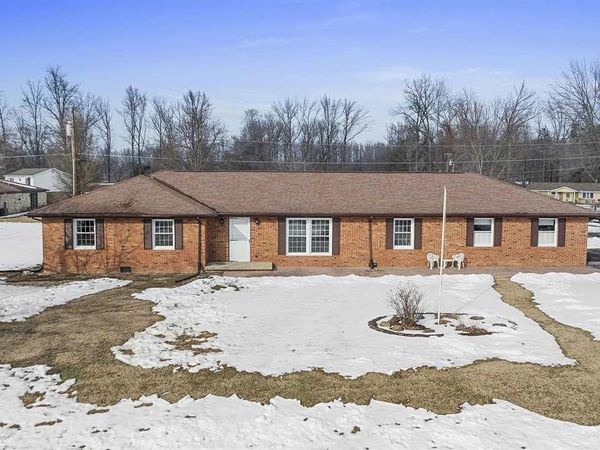 215 E Colony Acres, Brazil, IN 47834