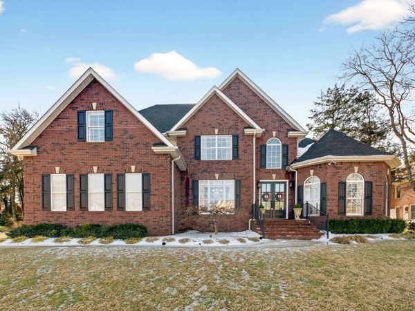 2306 Garrison Cv, Murfreesboro, TN 37130