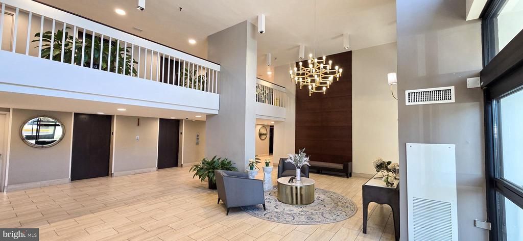 2311 Pimmit Drive, Unit 815, Falls Church, VA 22043 Main Photo