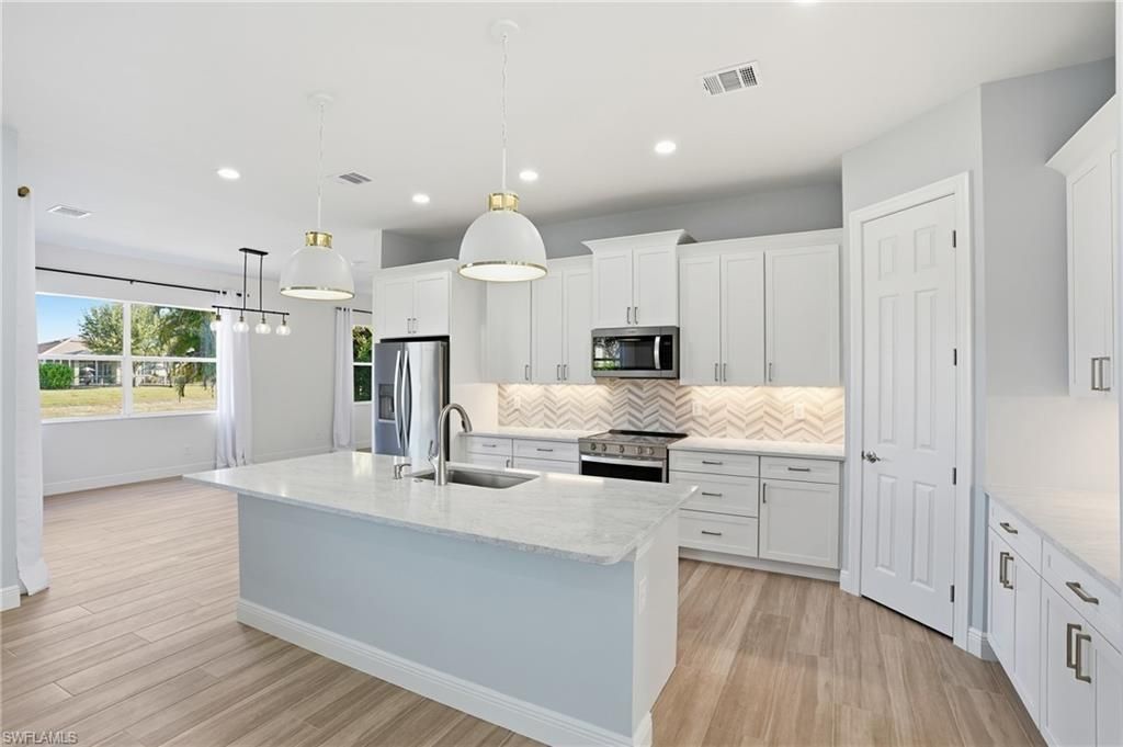 3479 Ocean Bluff Ct, Naples, FL 34120 Main Photo