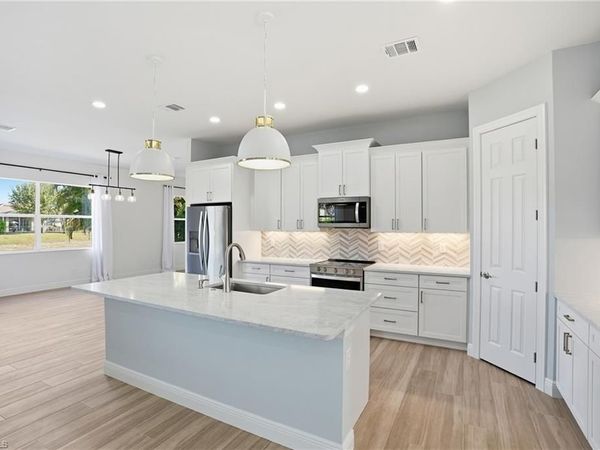 3479 Ocean Bluff CT, NAPLES, FL 34120