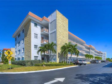 3128 59TH STREET S, Unit 212, GULFPORT, FL 33707