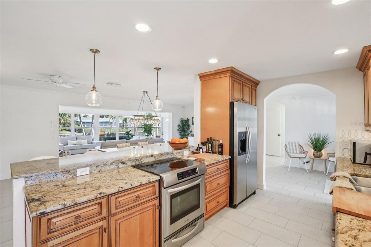 3963 14th Street Ne, Saint Petersburg, FL 33703 Photo