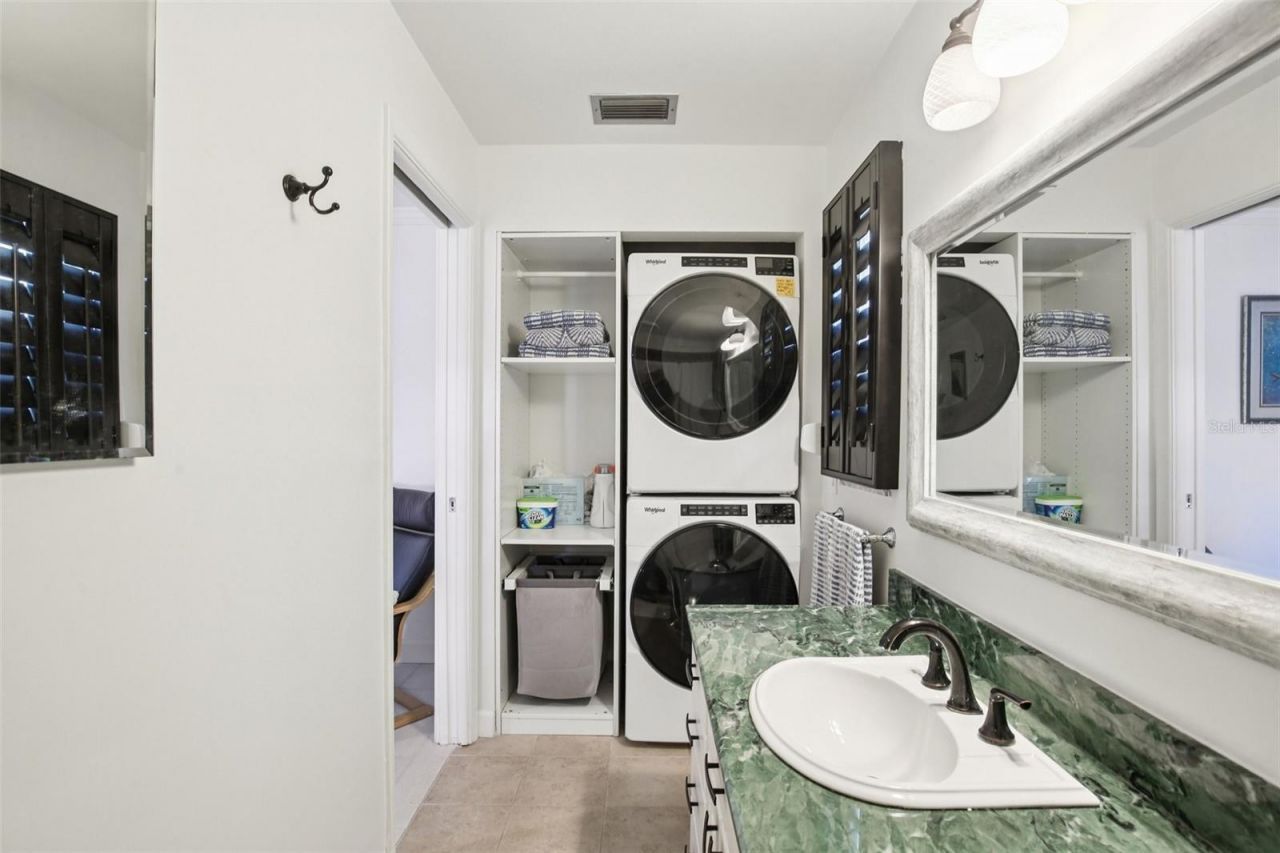 3963 14th Street Ne, Saint Petersburg, FL 33703 Photo