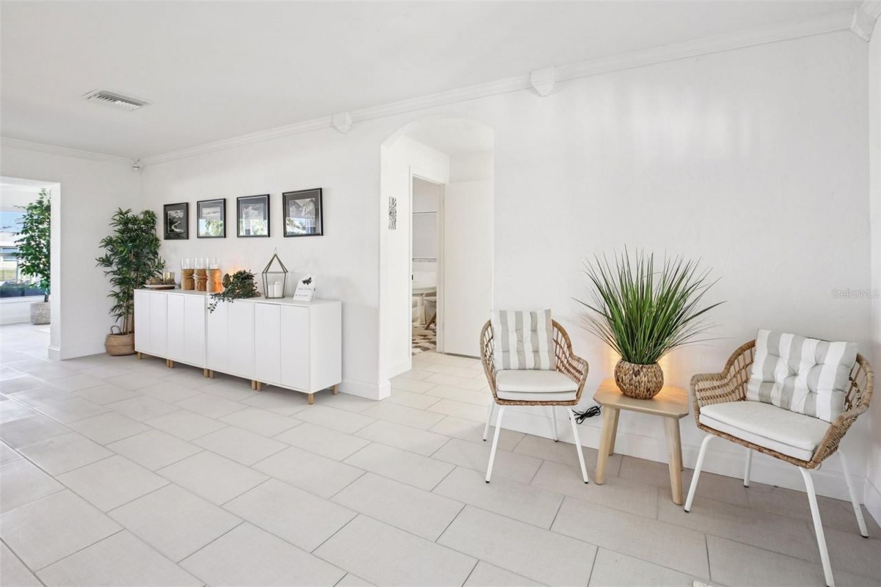 3963 14th Street Ne, Saint Petersburg, FL 33703 Photo