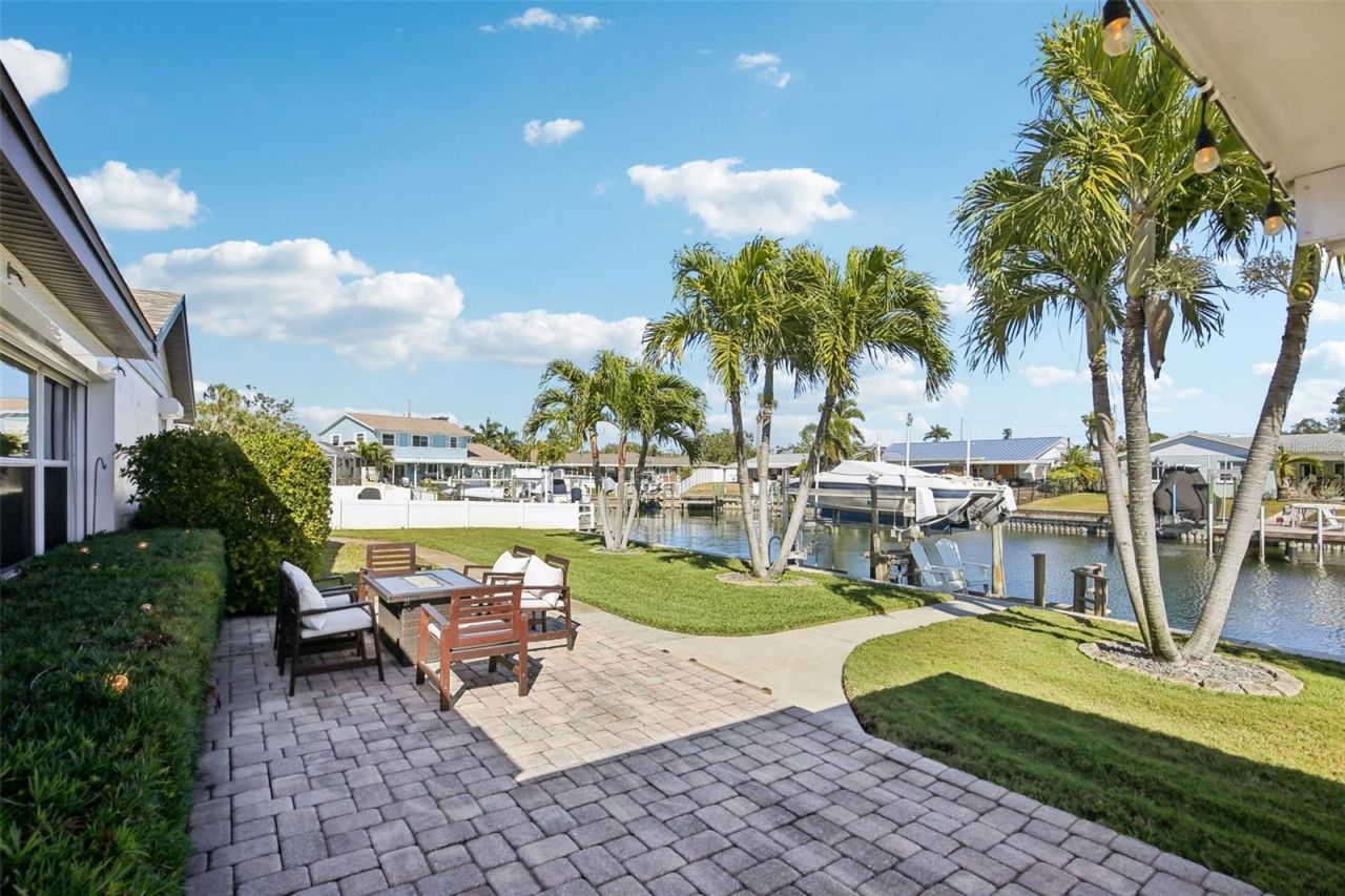 3963 14th Street Ne, Saint Petersburg, FL 33703 Photo