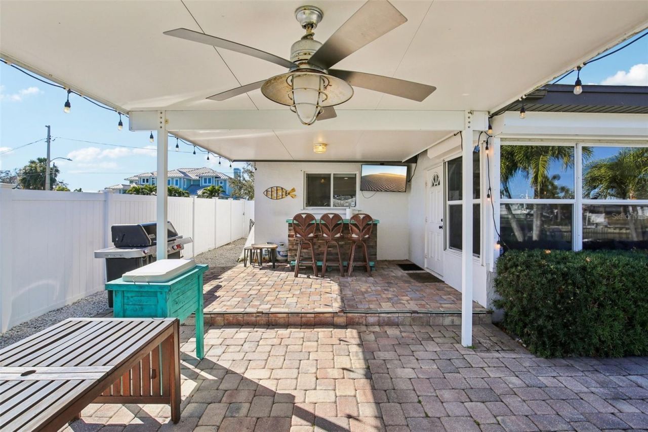 3963 14th Street Ne, Saint Petersburg, FL 33703 Photo