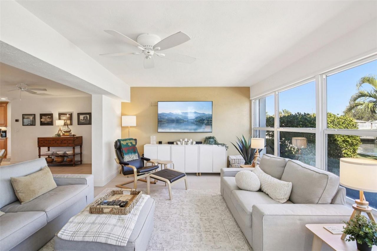 3963 14th Street Ne, Saint Petersburg, FL 33703 Photo