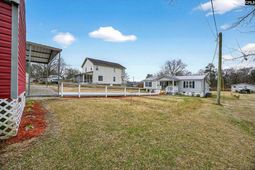 1037 Natures Cove Road photo 4