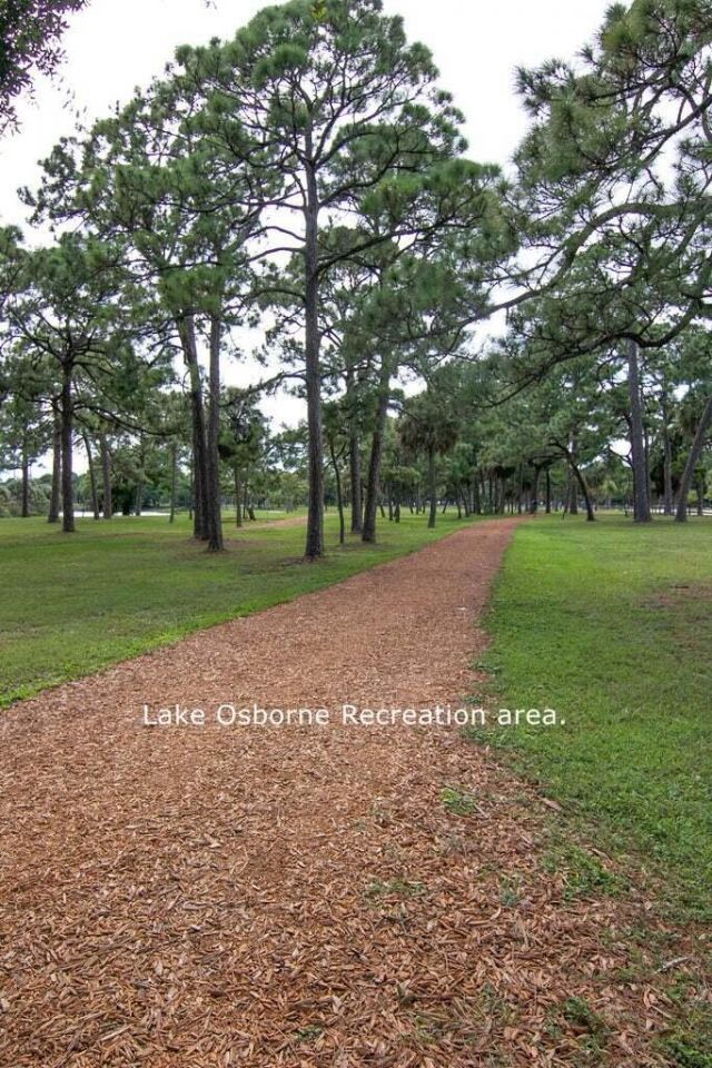 2381 Sunset Avenue, Unit 414, Lake Worth Beach, FL 33461 Photo