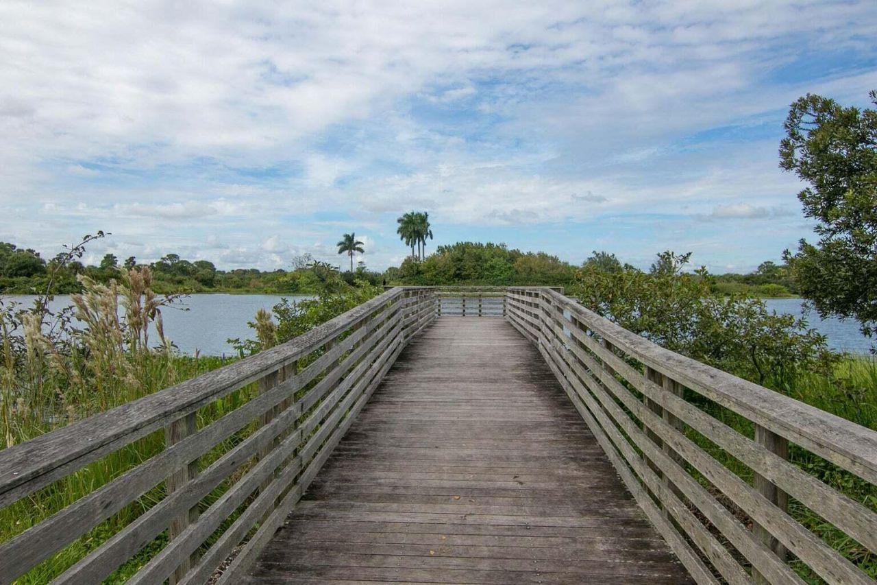 2381 Sunset Avenue, Unit 414, Lake Worth Beach, FL 33461 Photo