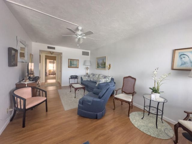2381 Sunset Avenue, Unit 414, Lake Worth Beach, FL 33461 Photo