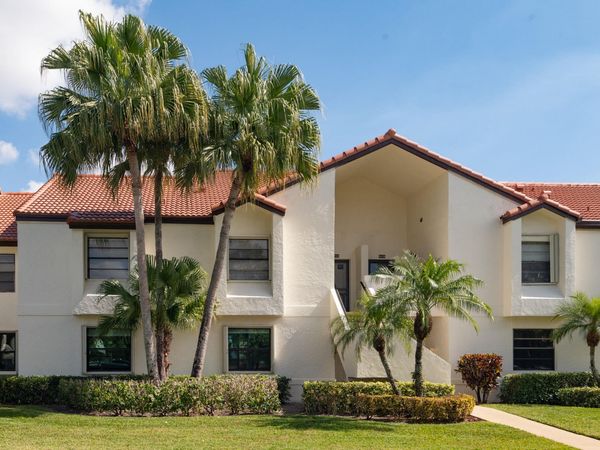 5829 Parkwalk Drive, Boynton Beach, FL 33472