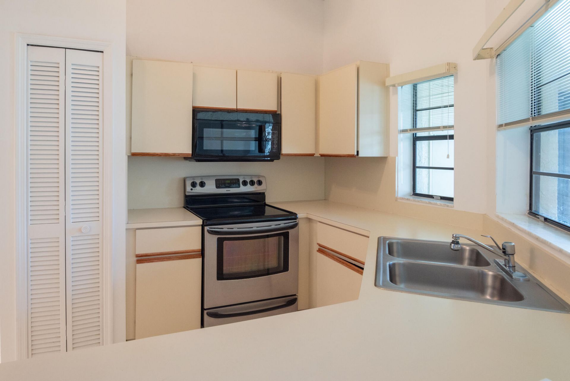 5829 Parkwalk Drive, Boynton Beach, FL 33472 Photo