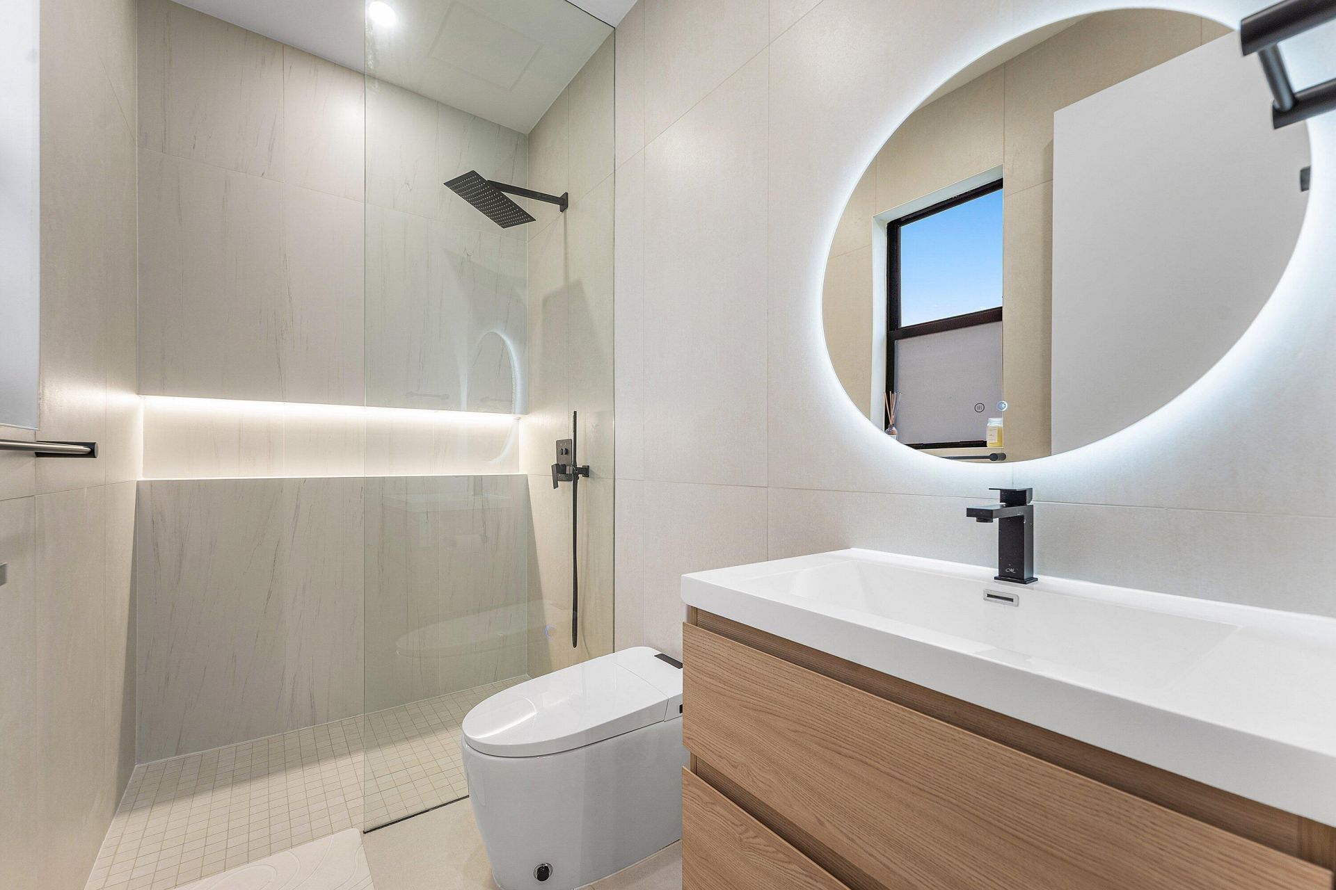 312 NE 210th Way, Miami, FL 33179 Photo