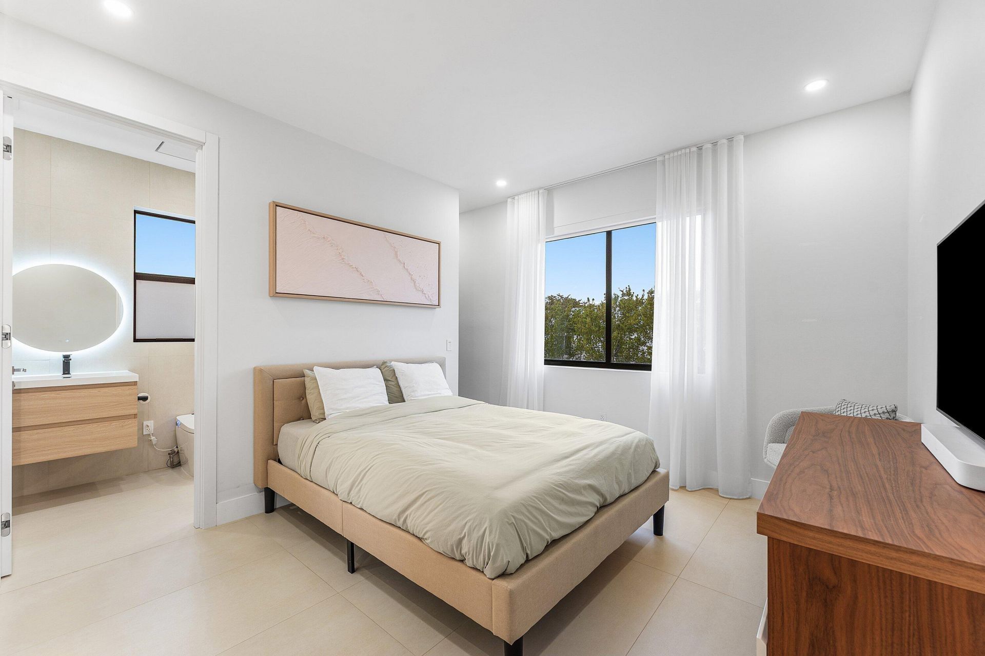 312 NE 210th Way, Miami, FL 33179 Photo