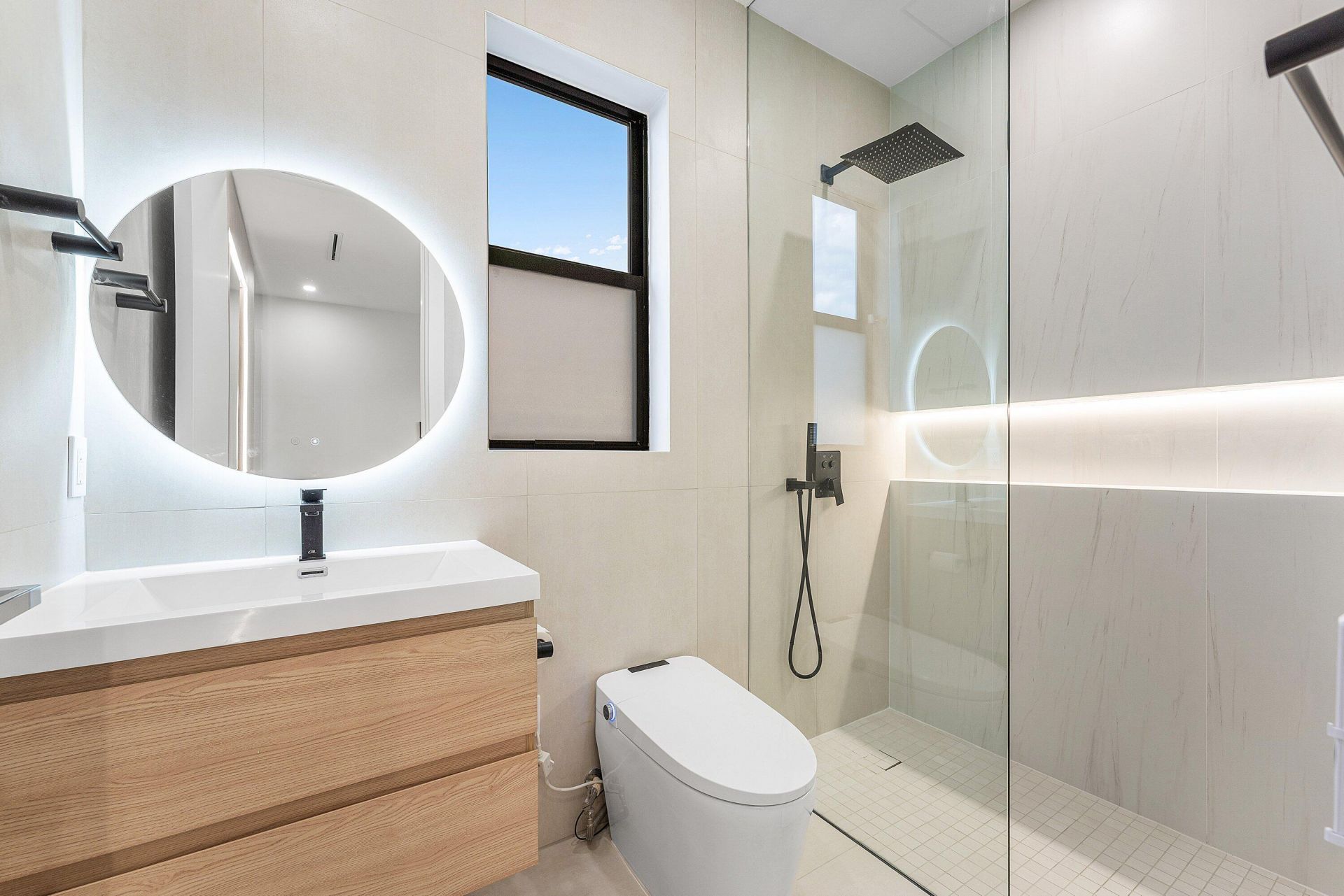 312 NE 210th Way, Miami, FL 33179 Photo