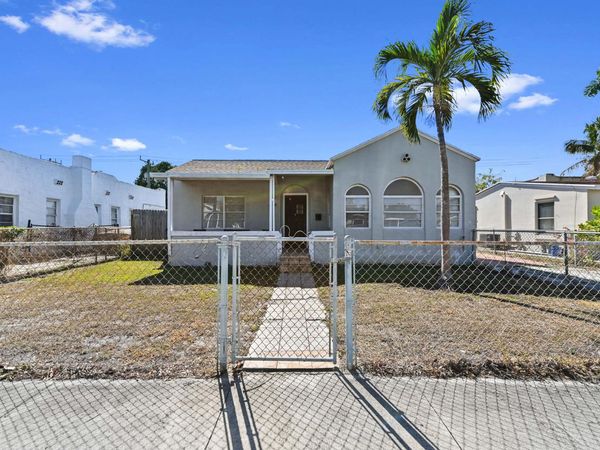 444 Monroe Drive, West Palm Beach, FL 33405