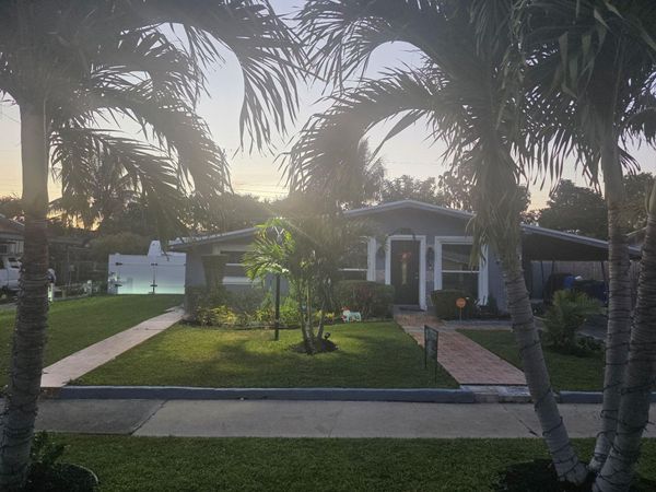 621 SW 56th Avenue, Margate, FL 33068