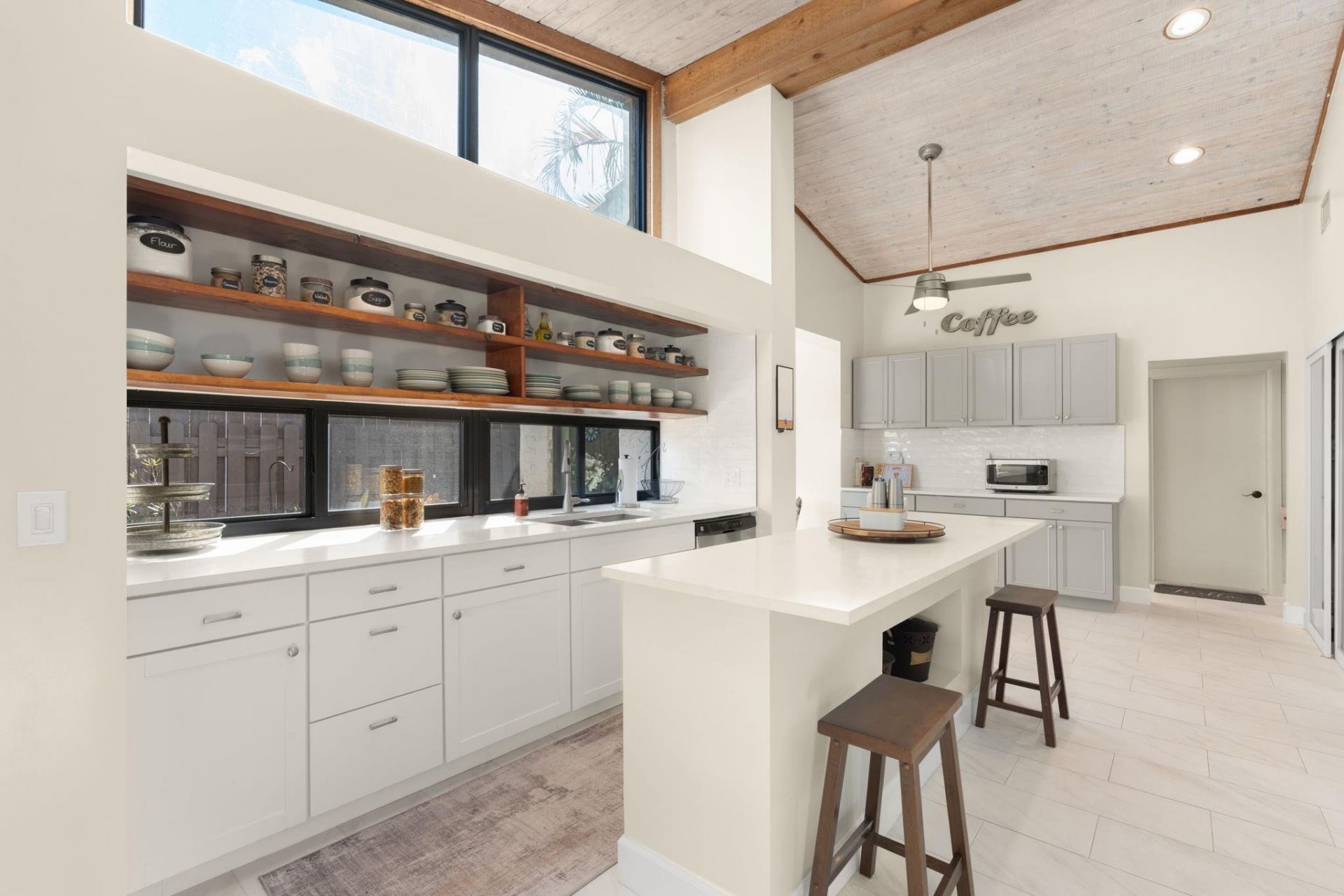 7554 Black Olive Avenue, Tamarac, FL 33321 Photo