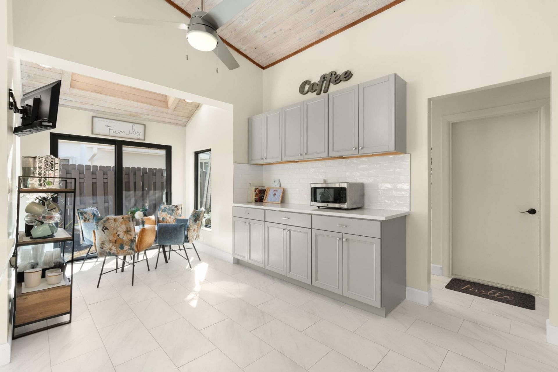 7554 Black Olive Avenue, Tamarac, FL 33321 Photo