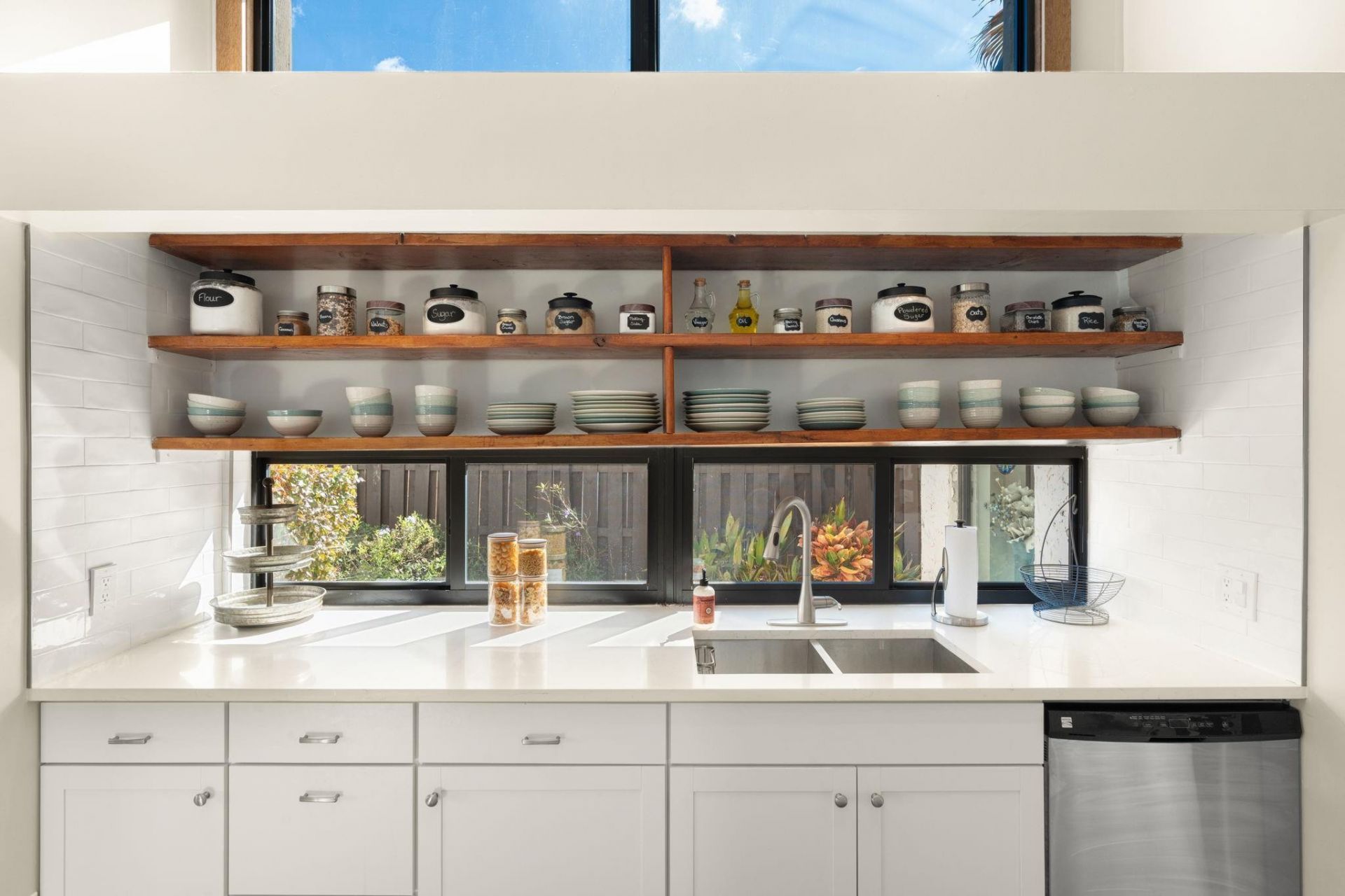 7554 Black Olive Avenue, Tamarac, FL 33321 Photo